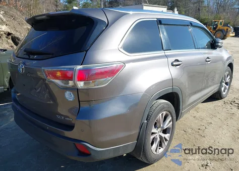 2015 Toyota Highlander Xle V6 from USA, damaged, VIN 5TDJKRFH8FS137824